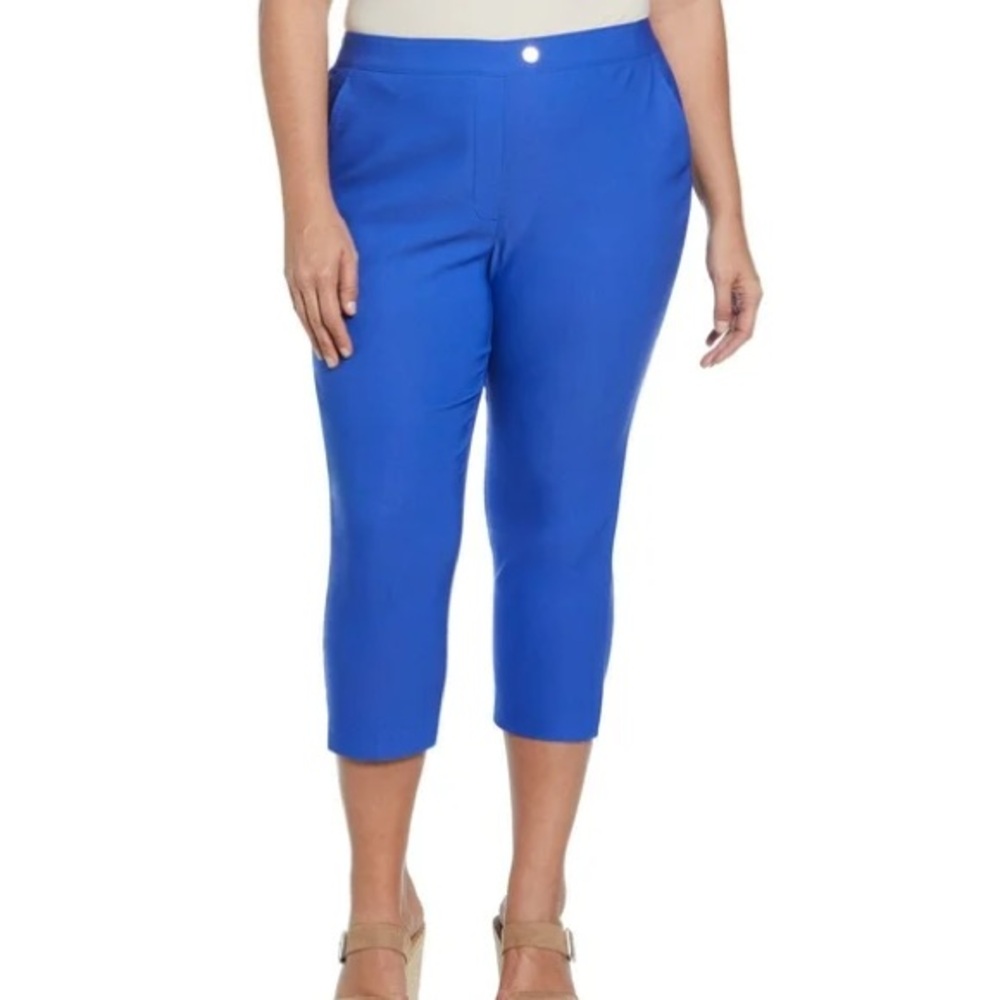 Rafaella Women's Stretch Capri Pant Blue. Size 18